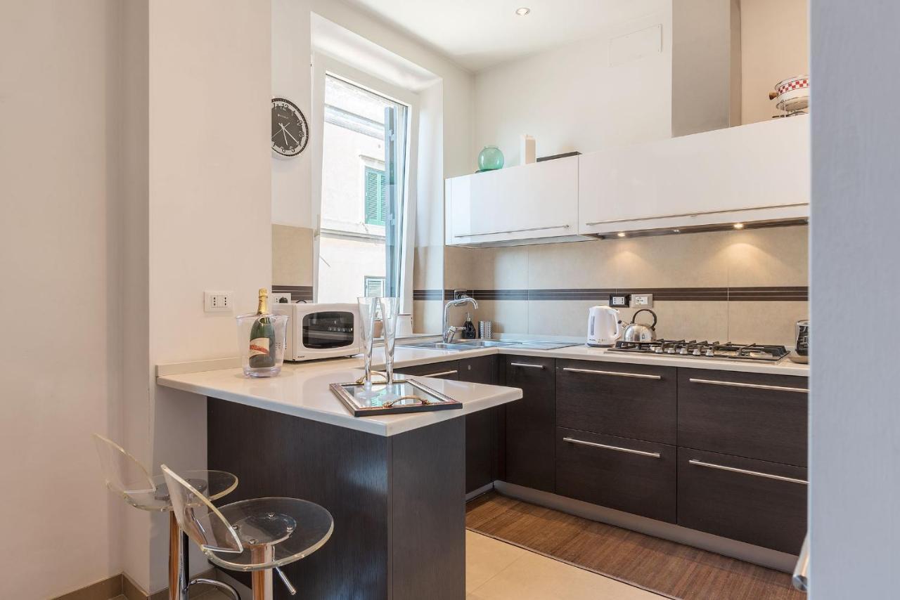 רומא Colosseum Roomy Apartment מראה חיצוני תמונה