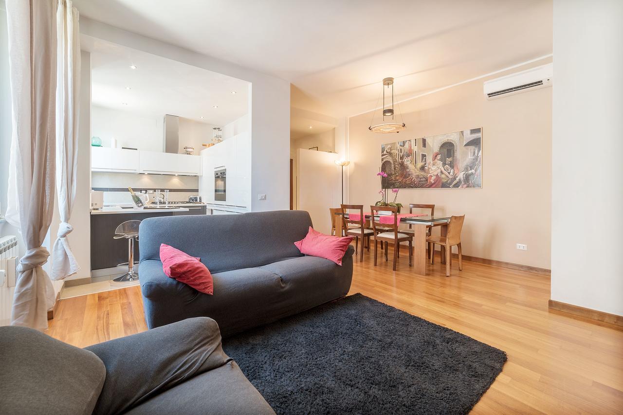 רומא Colosseum Roomy Apartment מראה חיצוני תמונה