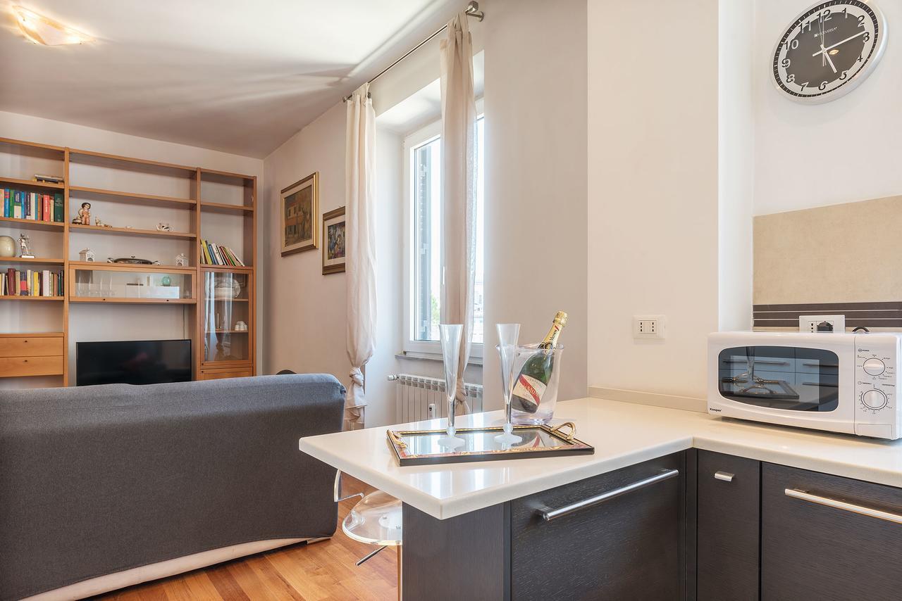 רומא Colosseum Roomy Apartment מראה חיצוני תמונה
