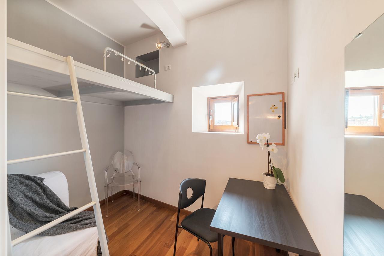 רומא Colosseum Roomy Apartment מראה חיצוני תמונה