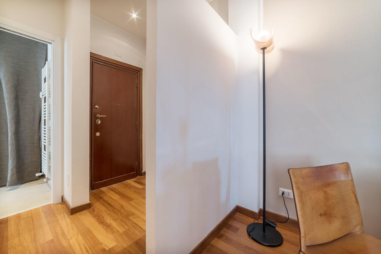 רומא Colosseum Roomy Apartment מראה חיצוני תמונה