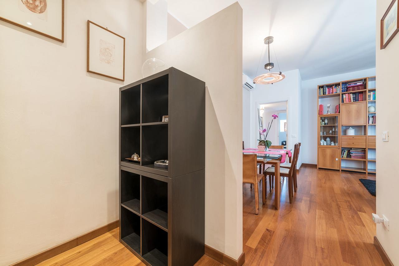 רומא Colosseum Roomy Apartment מראה חיצוני תמונה