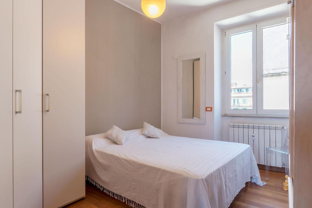 רומא Colosseum Roomy Apartment מראה חיצוני תמונה