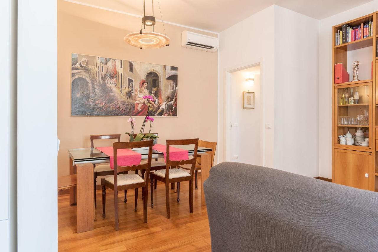 רומא Colosseum Roomy Apartment מראה חיצוני תמונה