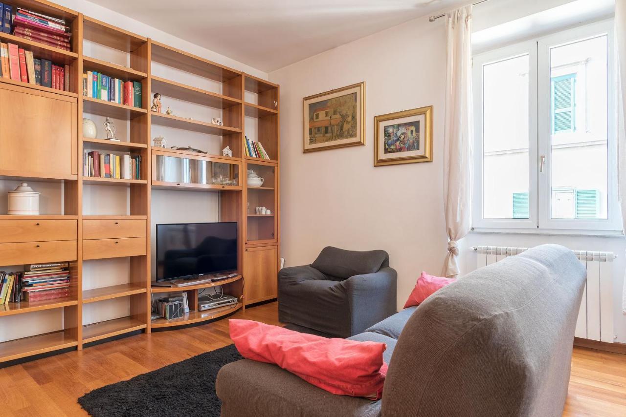 רומא Colosseum Roomy Apartment מראה חיצוני תמונה
