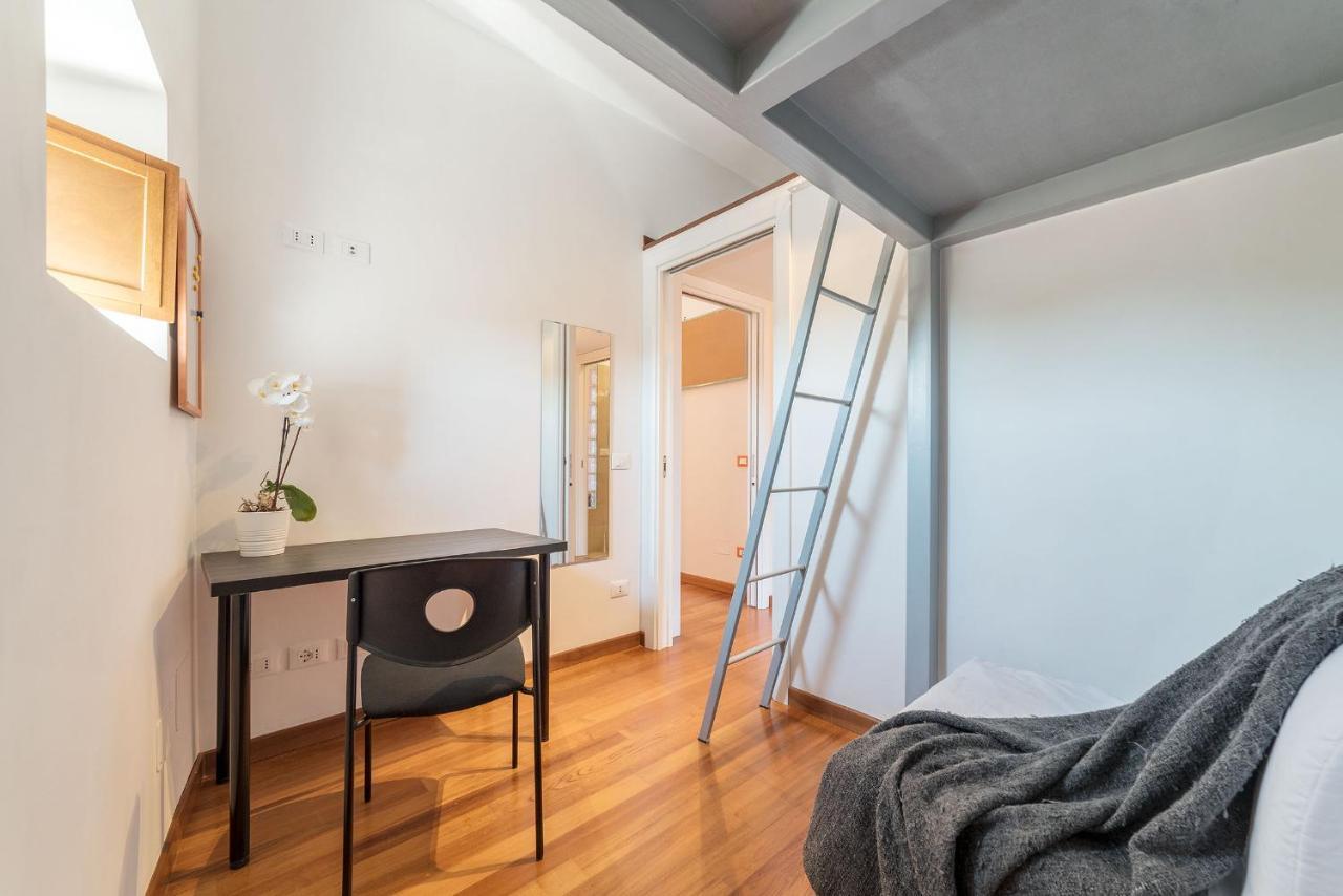 רומא Colosseum Roomy Apartment מראה חיצוני תמונה